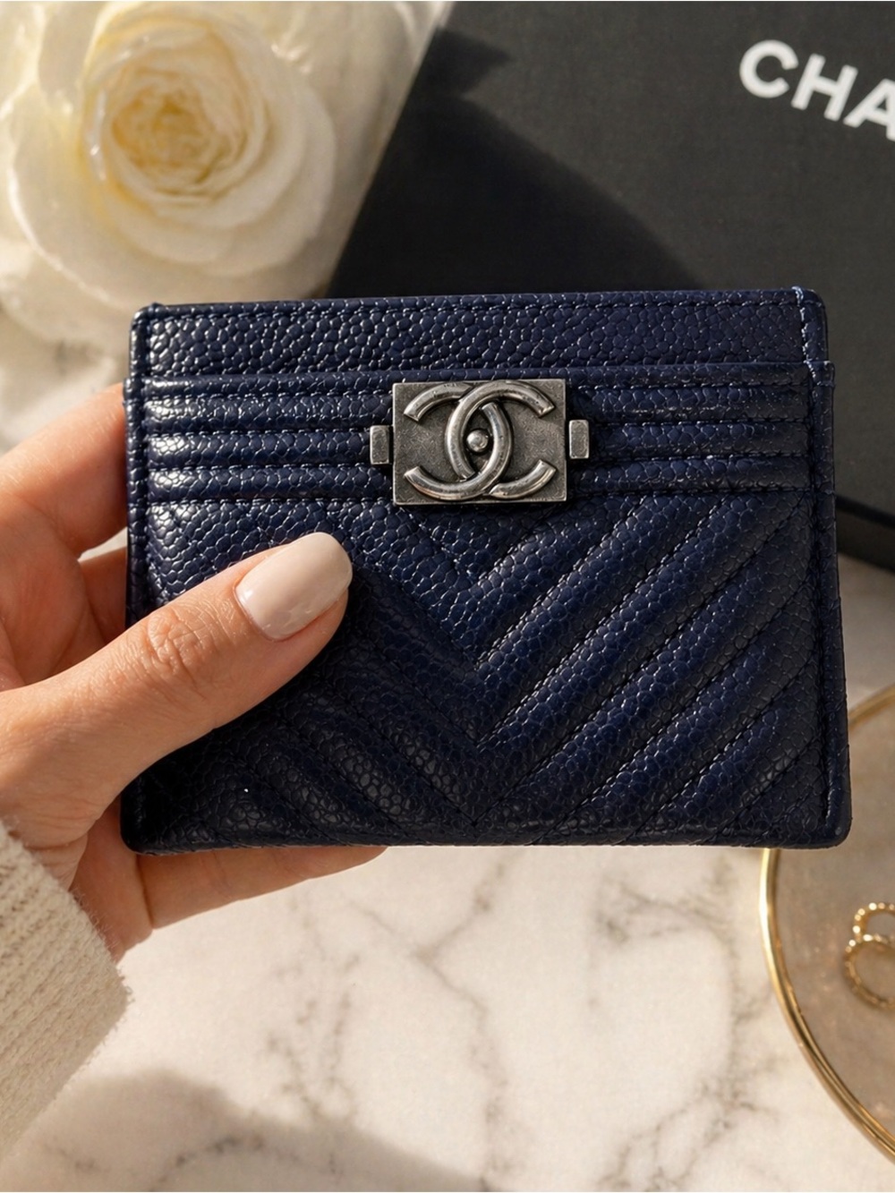 Chanel Boy Card Holder Navy Caviar Leather Chevron Quilted Silver CC Logo Wallet - Picture 7 of 8
